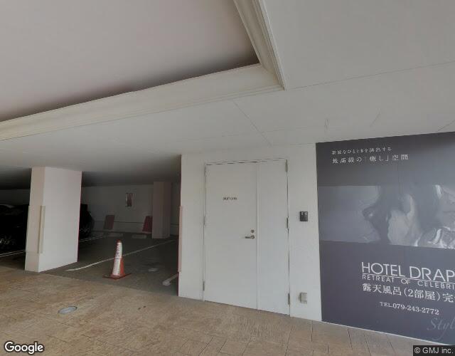 HOTEL DRAPE 裏側からの外観