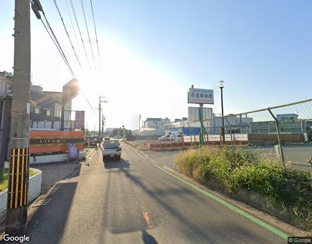 ホテル SANZA（旧リバプール津久野店） 左側からの外観