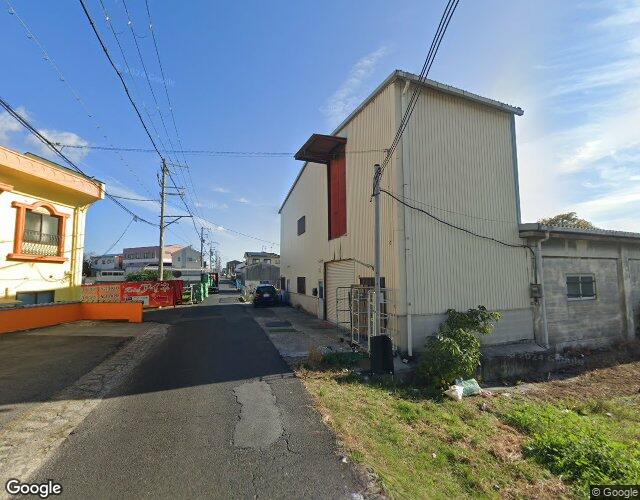 アイネ貝塚店 右側からの外観