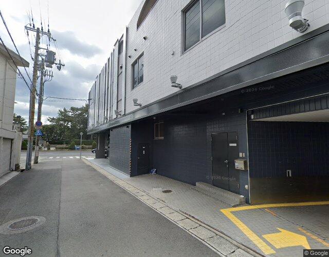 SHASHA RESORT（須磨店） 裏側からの外観