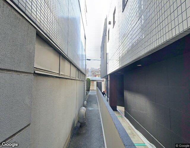 ホテル ハート 裏側からの外観