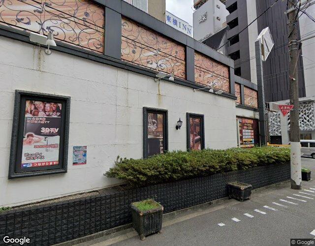 HOTEL MANHATTAN十三店 裏側からの外観