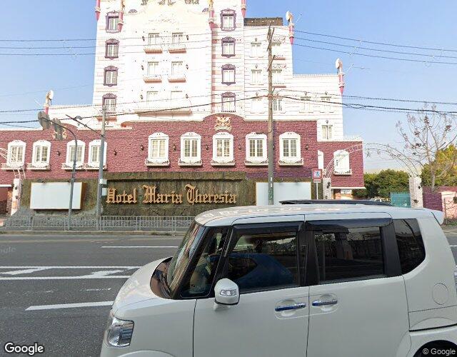 Maria・Theresia（マリア・テレジア） 高槻店 左側からの外観