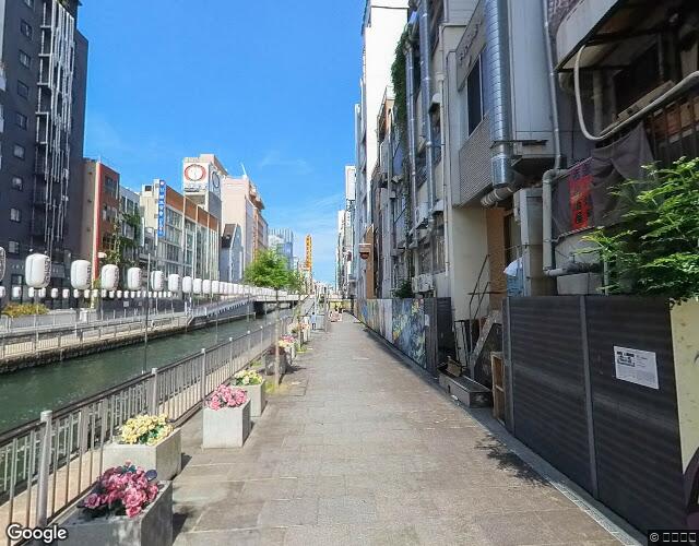 ホテル BAIL（ベイル） 右側からの外観
