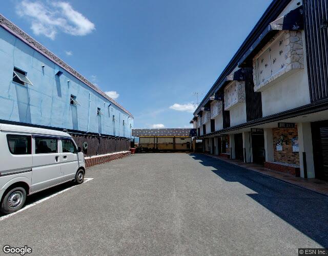 このへんのアジア 右側からの外観