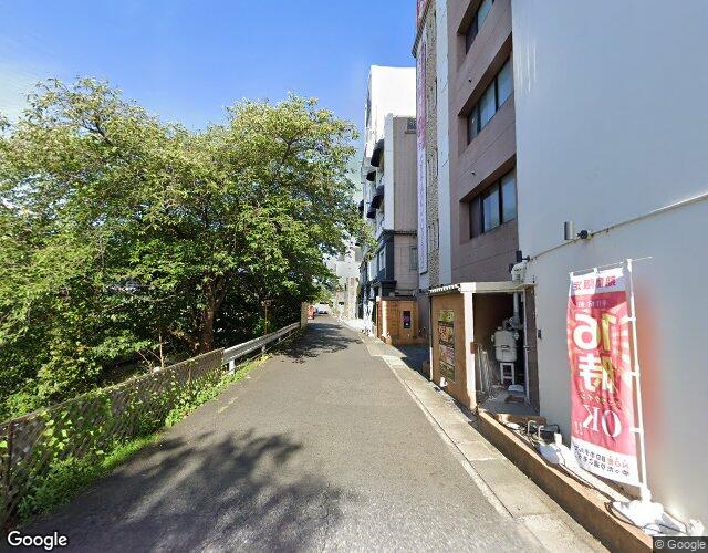 HOTEL LOTUS 大津店（ホテル ロータス）【Best Delight Group】 左側からの外観