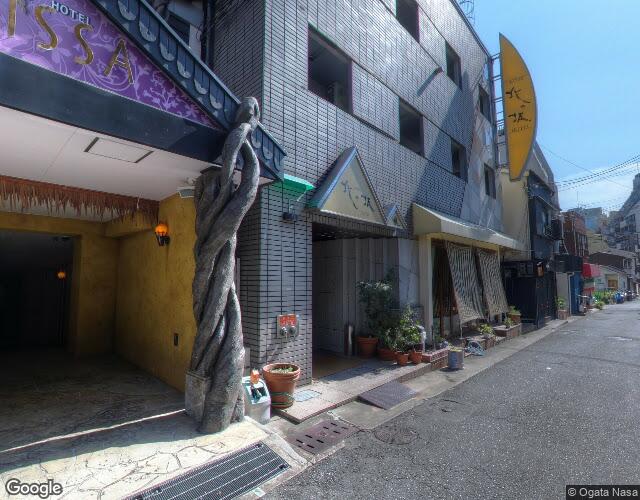 ホテル ルネッサ 裏側からの外観