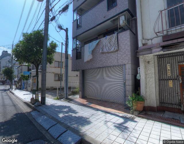 ホテル ルネッサ 左側からの外観
