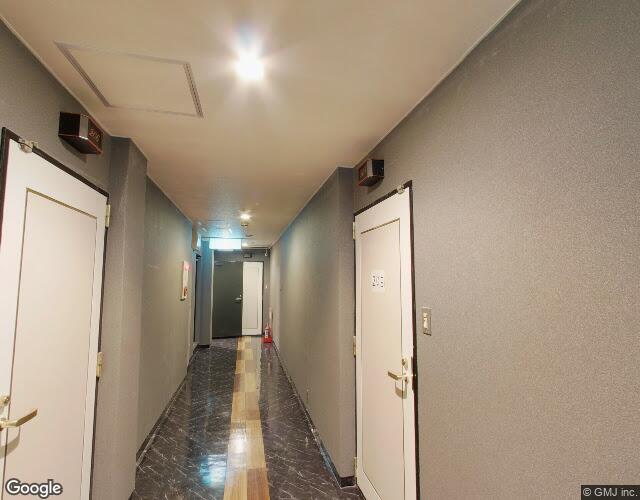 HOTEL MAX+ 右側からの外観