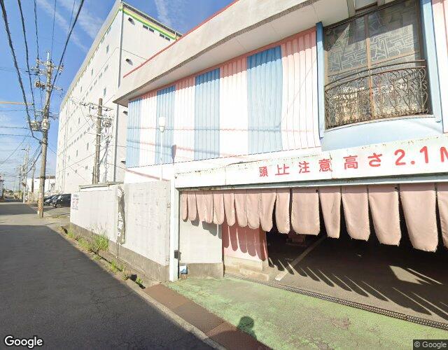 ホテル ブリッヂ 左側からの外観