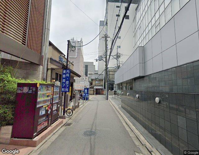 ロテル・デ・フルール京極 右側からの外観