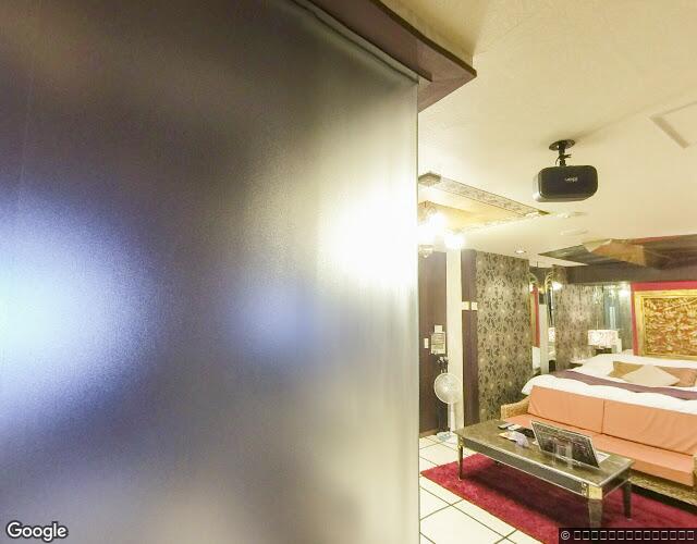 生駒ラブホテル ホテル イエスウィキャン生駒(Yes We Can) 左側からの外観