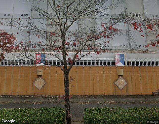 ボンジュール 桜井店 右側からの外観