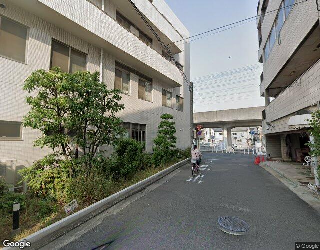 おしゃれマジック 左側からの外観