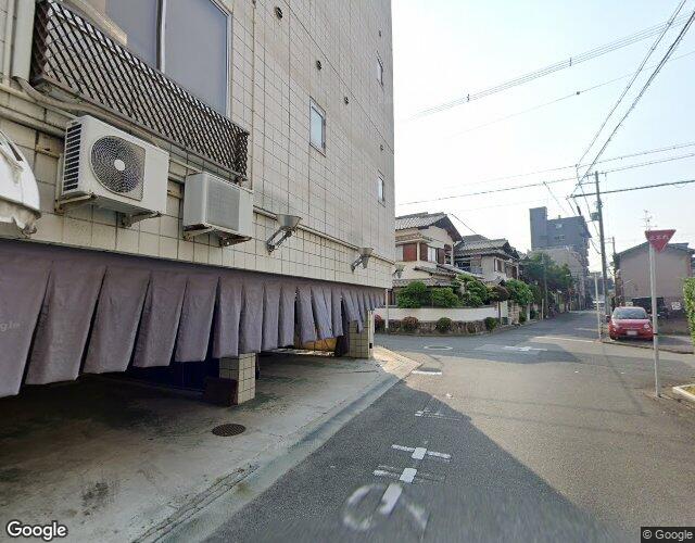 おしゃれマジック 右側からの外観