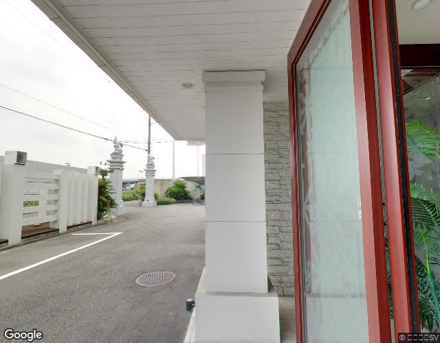 Qtホテル　（旧：ル・テシイア泉北店） 左側からの外観