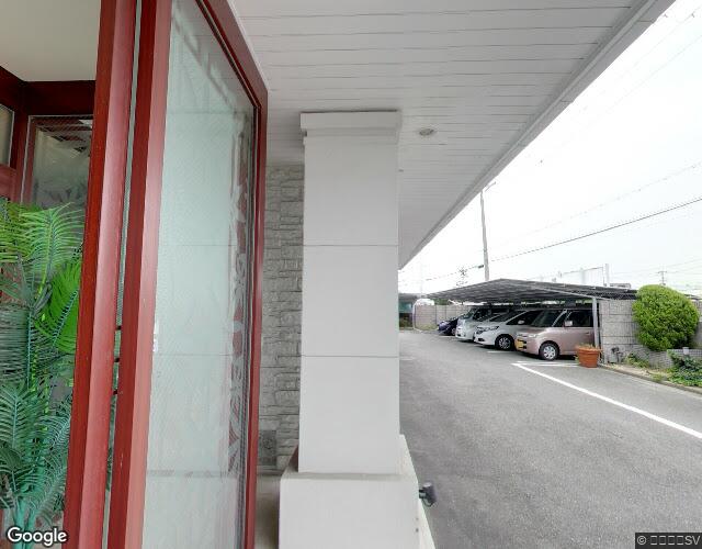 Qtホテル　（旧：ル・テシイア泉北店） 右側からの外観
