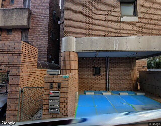 SOLA 裏側からの外観