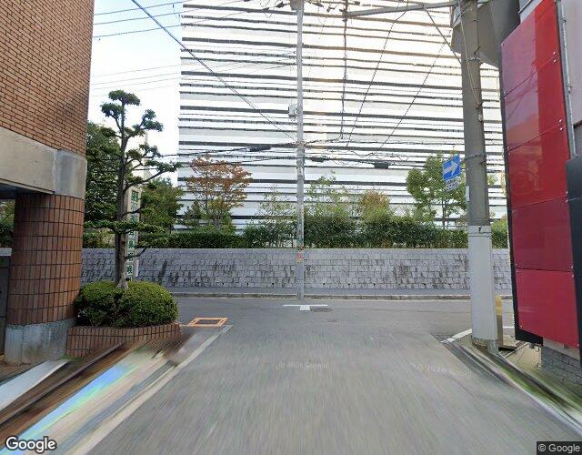 SOLA 左側からの外観