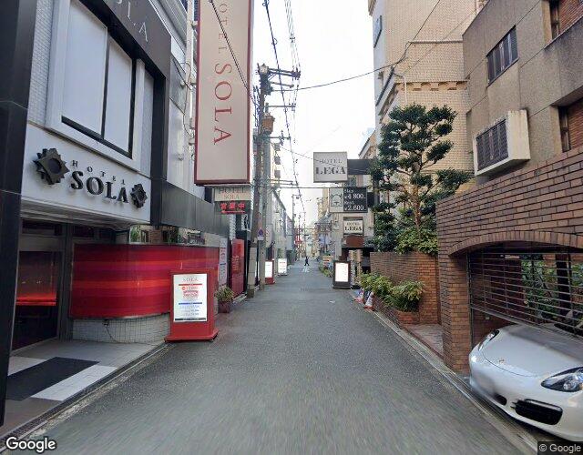 SOLA 右側からの外観