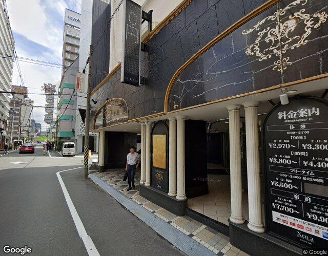 Xenia十三店 裏側からの外観
