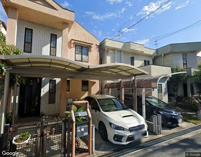 スタイリッシュ羽曳野（旧ヴェルファーレ）【スタイリッシュグループ(おとぼけビーバー)】 右側からの外観
