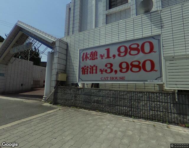 キャットハウス 裏側からの外観