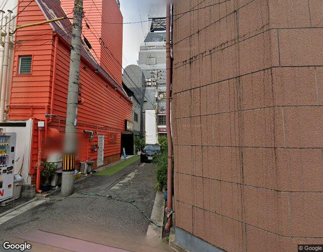 赤ずきんちゃん 左側からの外観