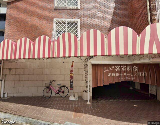 ローズリップス鶴橋店 右側からの外観