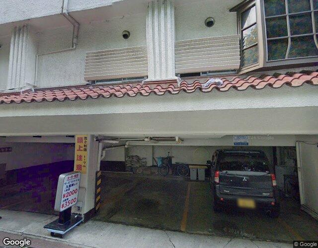 ホワイト 右側からの外観
