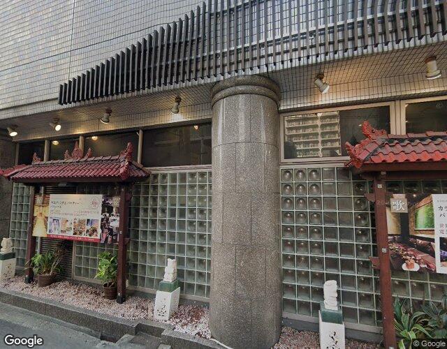 虹 左側からの外観