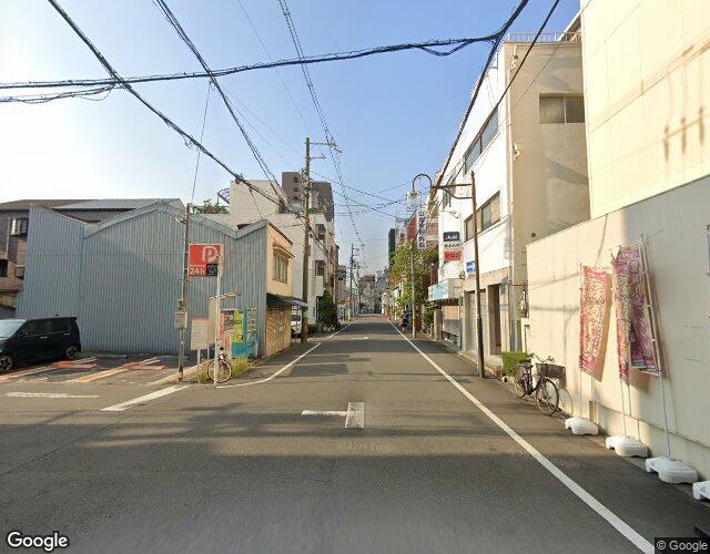 ホテル どんぐりころころ 鶴橋店 裏側からの外観