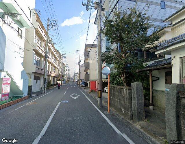 ホテル　キャッスル 右側からの外観