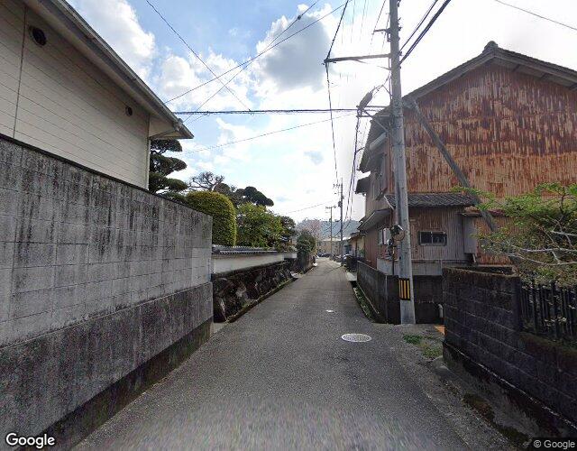 32 右側からの外観