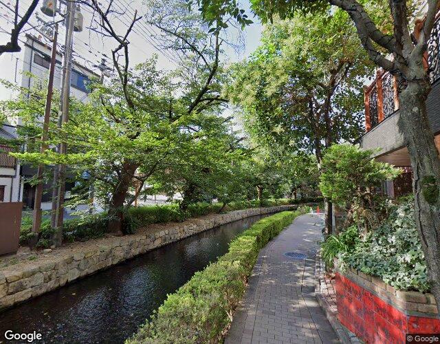 四条ホテル 裏側からの外観