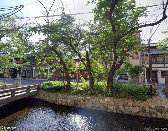 四条ホテル 右側からの外観