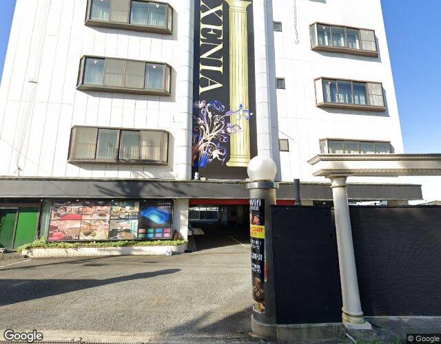 Xenia滝野社店の外観