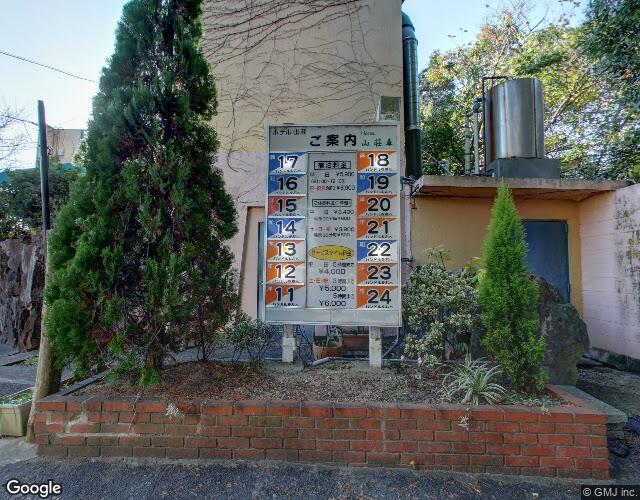 山荘 裏側からの外観