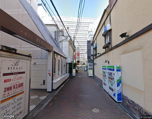 ホテル ディアプレス 左側からの外観