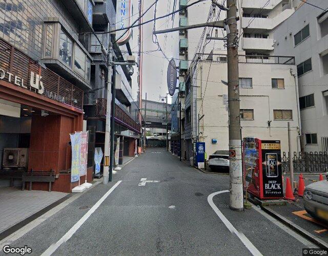 ホテル ユーズ 左側からの外観
