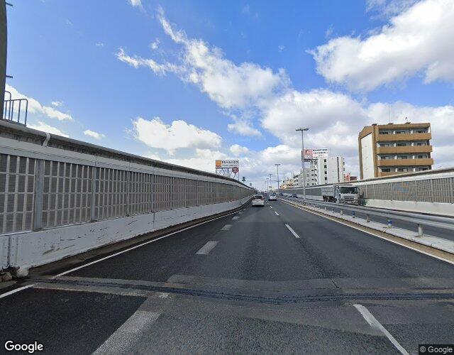 FULULA 左側からの外観