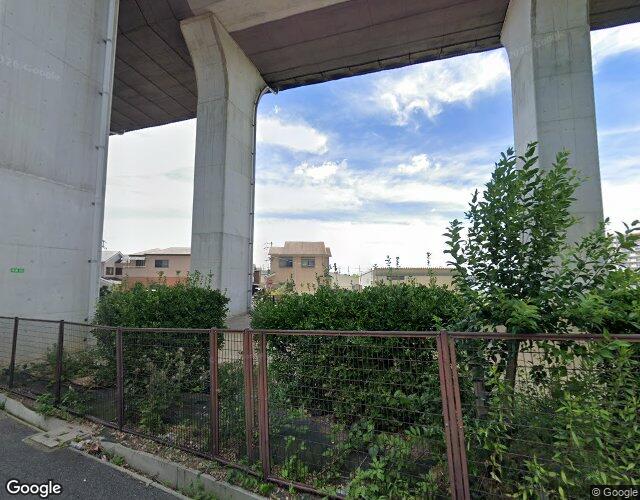 ルヴワール 左側からの外観