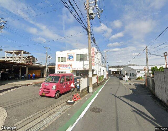 ザ・レオン貝塚 左側からの外観