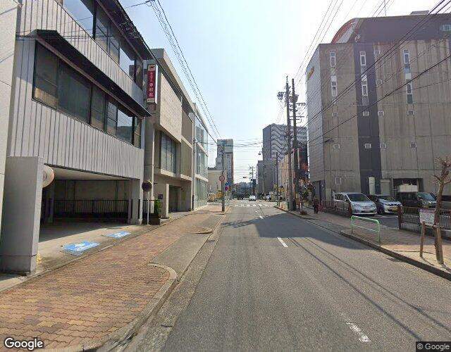 エンペラー金山 裏側からの外観