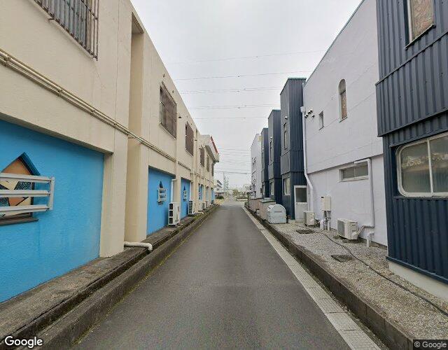 岐阜アイネ 右側からの外観