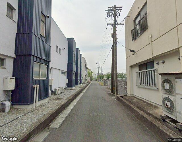 プレゼント ホテル スタイリッシュ（旧サンエイト）【スタイリッシュグループ(おとぼけビーバー)】 左側からの外観