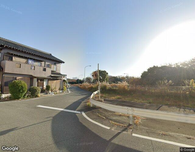 おしゃれ貴族 豊川店 右側からの外観