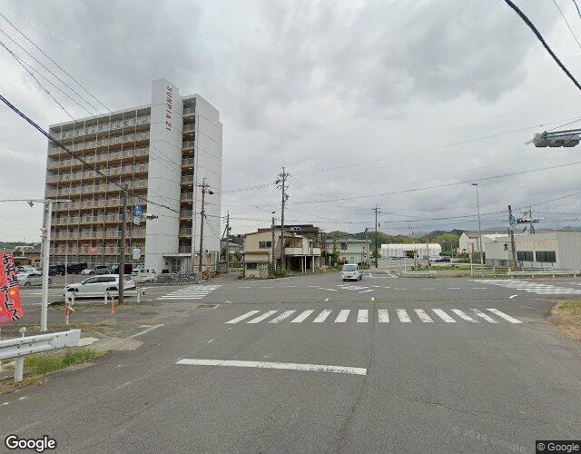ホテル チャペルココナッツ 亀山 裏側からの外観