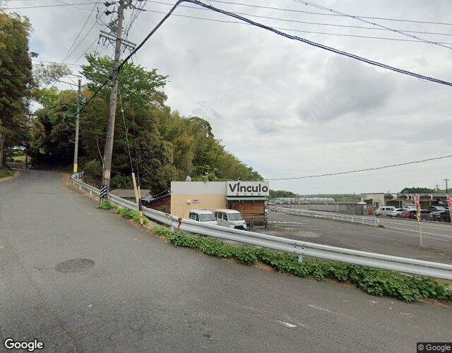 ホテル チャペルココナッツ 亀山 右側からの外観