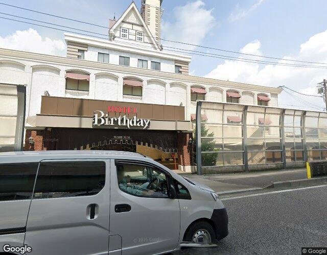 HOTEL Birthday きよす店 右側からの外観